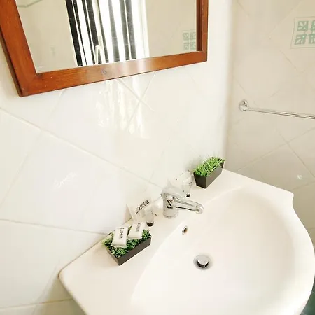 Groovy Rome Art Apartment דירה רומא